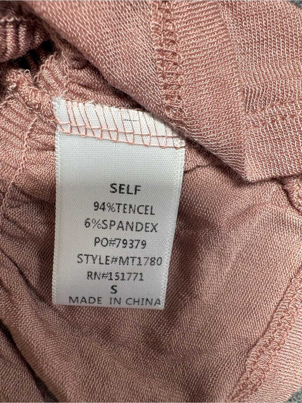 Le Lis Collection Smocked Off-Shoulder Long Sleeve Top - Dusty Rose Sz Small - Picture 4 of 6